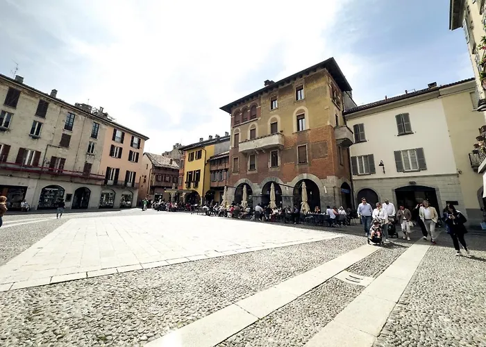 Апартаменты Casa Del Pittore - Elegante Del 1200 - Centro Storico Комо