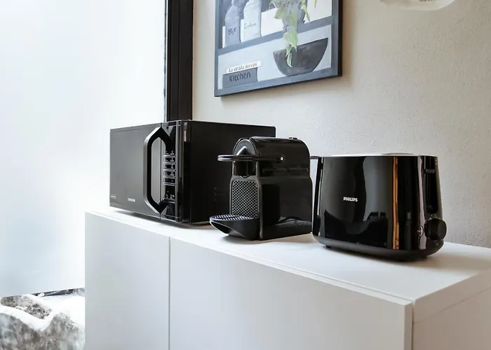 Апартаменты Casa Del Pittore - Elegante Del 1200 - Centro Storico Комо