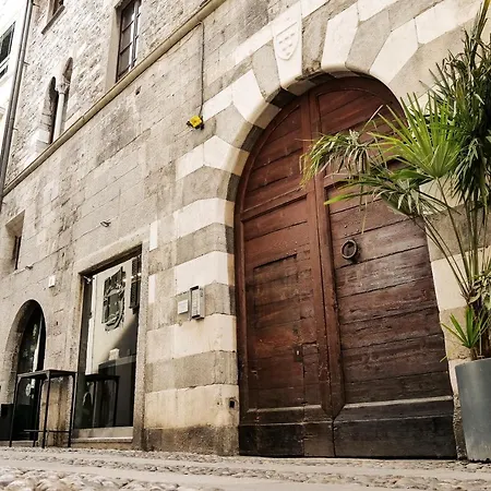 Casa Del Pittore - Elegante Del 1200 - Centro Storico Appartement *