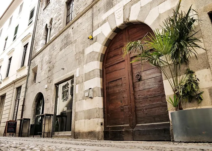 Casa Del Pittore - Elegante Del 1200 - Centro Storico Appartement *