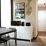 Apartment Casa Del Pittore - Elegante Del 1200 - Centro Storico