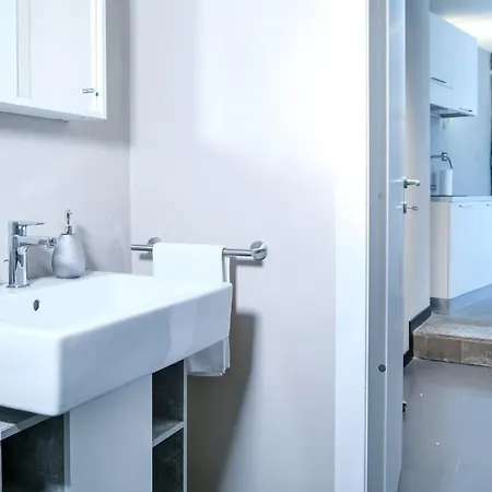 Casa Del Pittore - Elegante Del 1200 - Centro Storico *